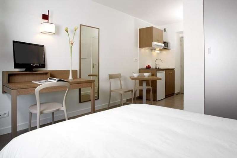 Terres De France - Appart'Hotel Quimper Bretagne Habitación foto